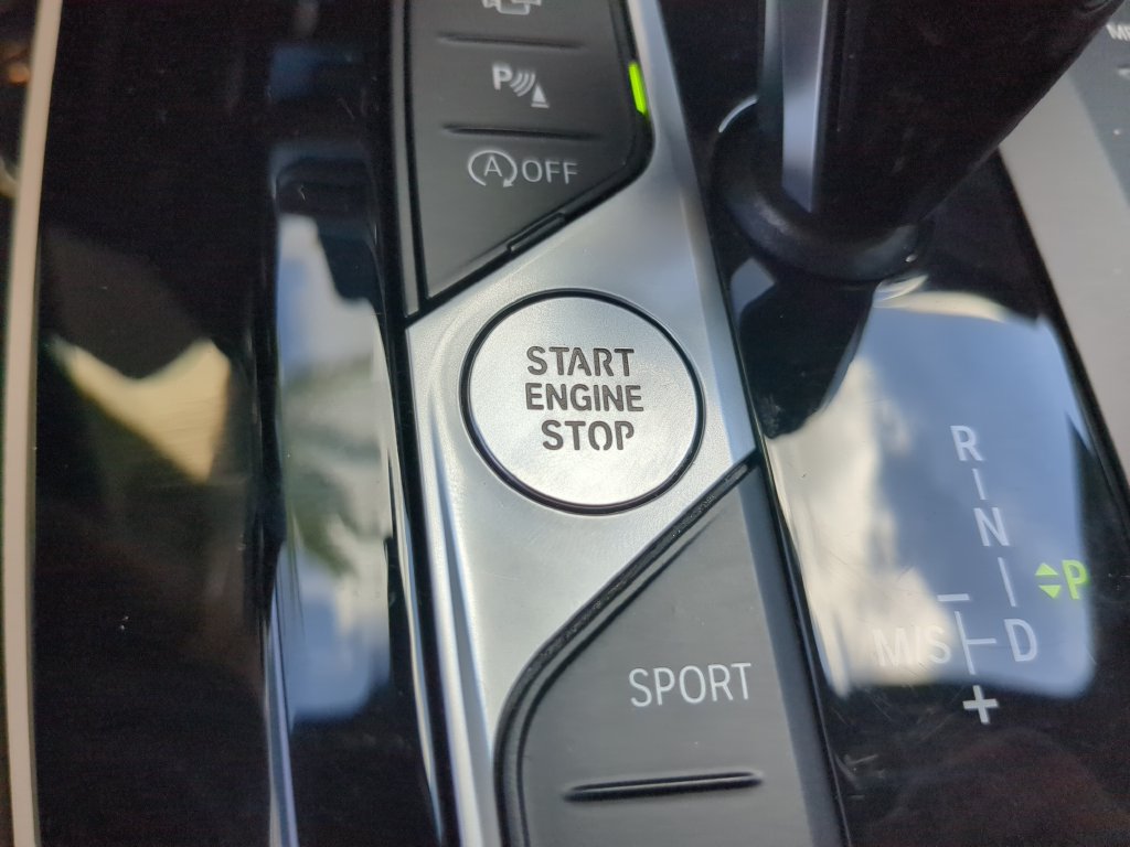 Used 2024 BMW X4 xDrive30i w/ Premium Package AWD/4WD image 32