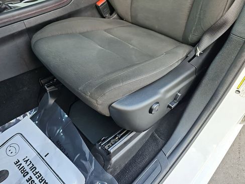 Used 2023 Dodge Durango GT RWD image 34