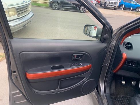 Used 2004 Scion xA FWD image 17