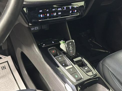 Used 2023 Chevrolet Bolt EUV LT w/ Convenience Package FWD image 22