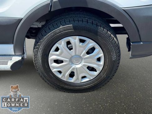 Used 2025 Ford Transit 250 Low Roof w/ Exterior Upgrade Package RWD image 9