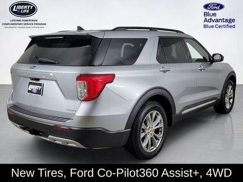 Certified 2023 Ford Explorer XLT w/ Equipment Group 202A AWD/4WD image 3