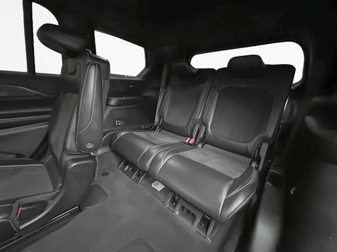 Used 2022 Jeep Grand Cherokee L Laredo image 19