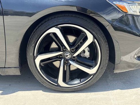 Used 2021 Honda Accord Sport image 9