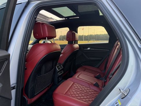 Used 2018 Audi SQ5 Prestige AWD/4WD image 8