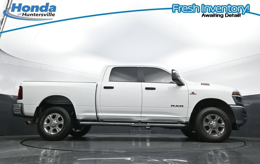 Used 2025 RAM 2500 Big Horn AWD/4WD image 40