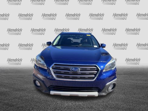 Used 2017 Subaru Outback 3.6R Touring image 3