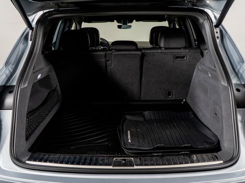 Used 2022 Porsche Cayenne S image 60