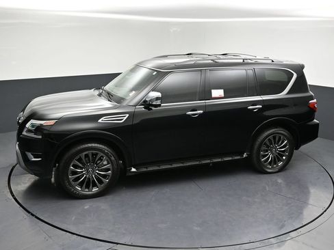 Used 2024 Nissan Armada Platinum w/ Captain's Chairs Package image 27