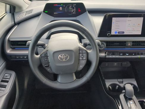 Used 2023 Toyota Prius XLE image 13