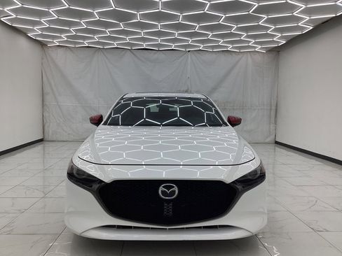 Used 2019 MAZDA MAZDA3 Hatchback w/ Premium Package image 5