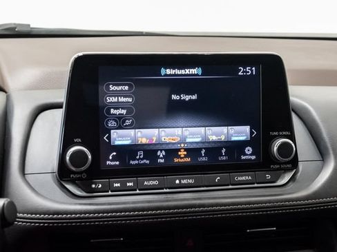 Used 2023 Nissan Rogue S FWD image 16