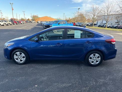Used 2017 Kia Forte LX image 6