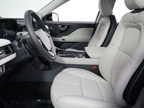 New 2026 Lincoln Aviator Reserve w/ Jet Appearance Package AWD/4WD image 13