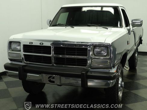 Used 1992 Dodge D/W Truck 250 AWD/4WD image 17