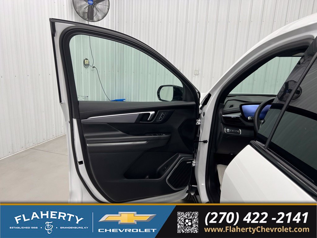 Used 2026 Buick Enclave Sport Touring FWD image 8