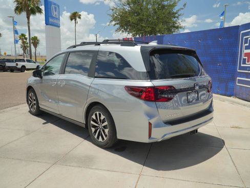 New 2026 Honda Odyssey EX-L image 8
