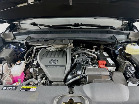 Used 2025 Toyota Grand Highlander XLE image 34