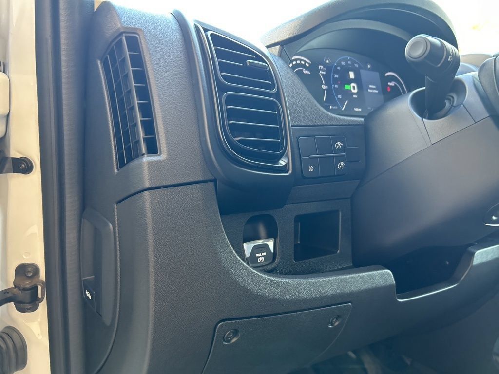 Used 2024 RAM ProMaster 3500 w/ Delivery Van Package FWD image 34
