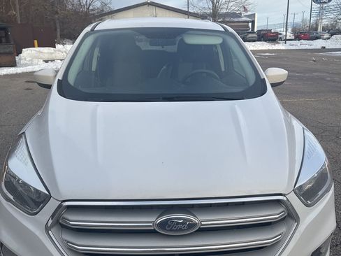 Certified 2019 Ford Escape SE image 8