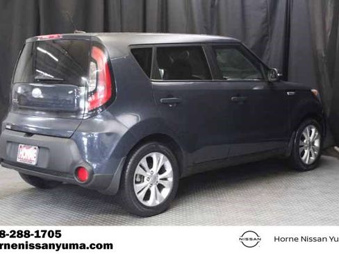 Used 2014 Kia Soul + image 13