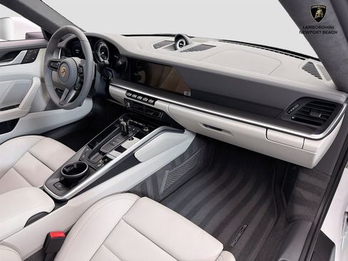 Used 2025 Porsche 911 Turbo S AWD/4WD image 57