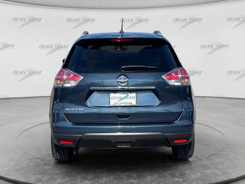 Used 2016 Nissan Rogue S w/ Appearance Package FWD image 7
