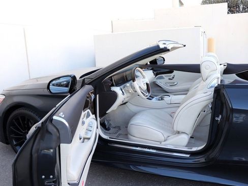 Used 2017 Mercedes-Benz S 550 Cabriolet image 2