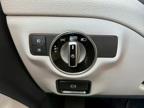 Used 2018 Mercedes-Benz GLA 250 4MATIC image 23