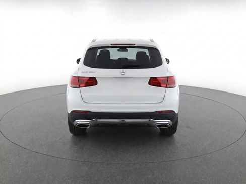 Used 2022 Mercedes-Benz GLC 300 w/ Premium Package Lite image 6