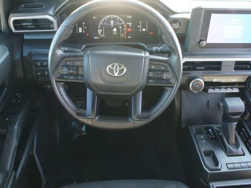 Used 2024 Toyota Tacoma SR image 5