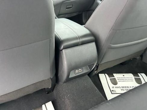 Used 2023 Nissan Altima 2.5 SV FWD image 15