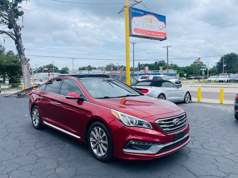 Used 2016 Hyundai Sonata Limited w/ Option Group 04 FWD image 3