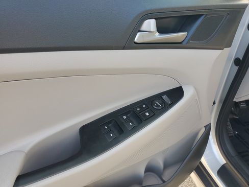 Used 2018 Hyundai Tucson SEL AWD/4WD image 18