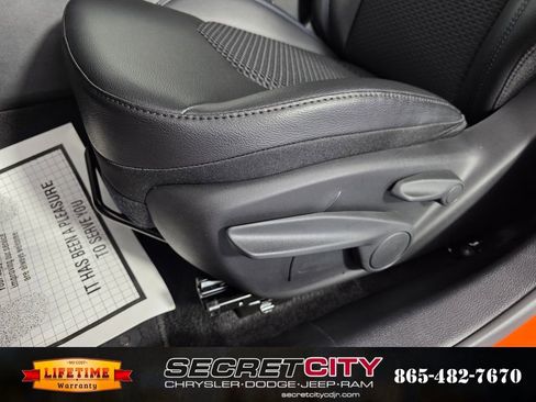 New 2026 Jeep Compass Latitude image 14