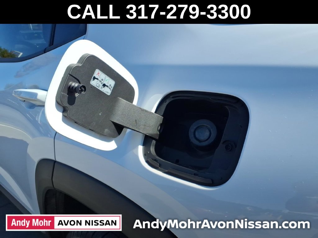 Used 2026 Chevrolet Equinox LT AWD/4WD image 14