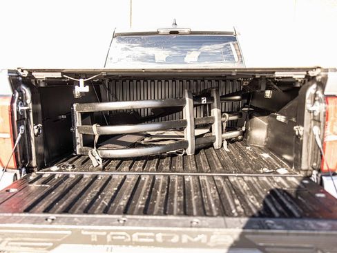 Used 2025 Toyota Tacoma TRD Sport image 15