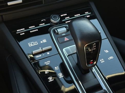 Used 2023 Porsche Cayenne S image 21