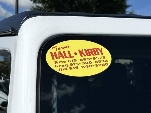 Used 2023 Jeep Gladiator Sport image 11