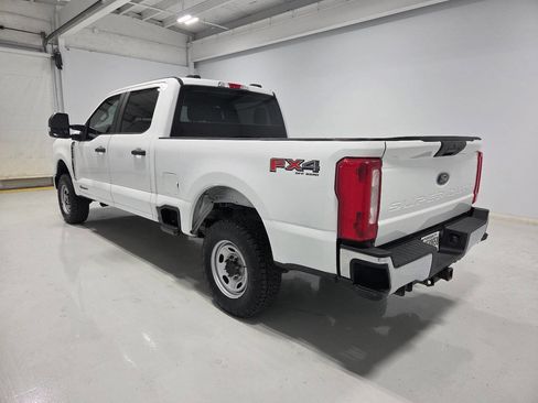 Used 2023 Ford F250 XL w/ FX4 Off-Road Package AWD/4WD image 5