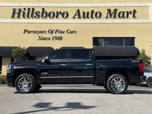 Used 2016 Chevrolet Silverado 1500 High Country w/ High Country Premium Package image 3