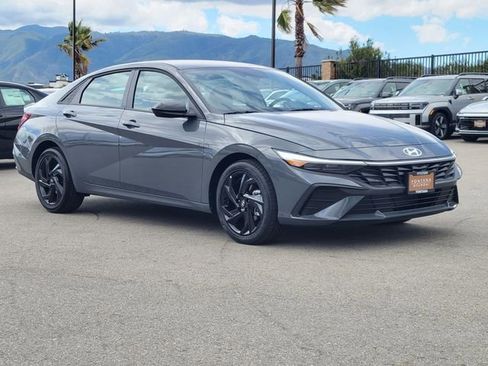 New 2026 Hyundai Elantra Sport FWD image 31