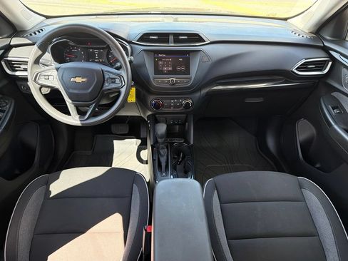 Used 2022 Chevrolet TrailBlazer LS FWD image 15