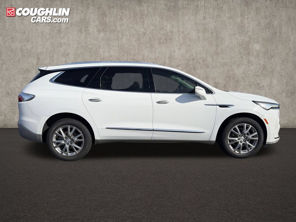 Used 2022 Buick Enclave Premium w/ Experience Buick Package FWD image 10