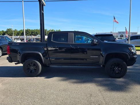 Certified 2020 Chevrolet Colorado ZR2 w/ ZR2 Midnight Special Edition AWD/4WD image 2