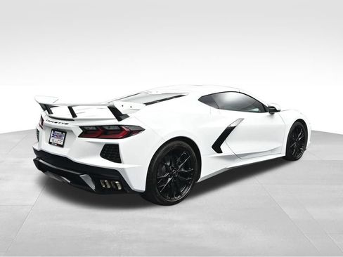 Used 2023 Chevrolet Corvette Stingray Preferred Cpe w/ Stealth Interior Trim Package RWD image 5