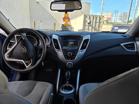 Used 2012 Hyundai Veloster image 31