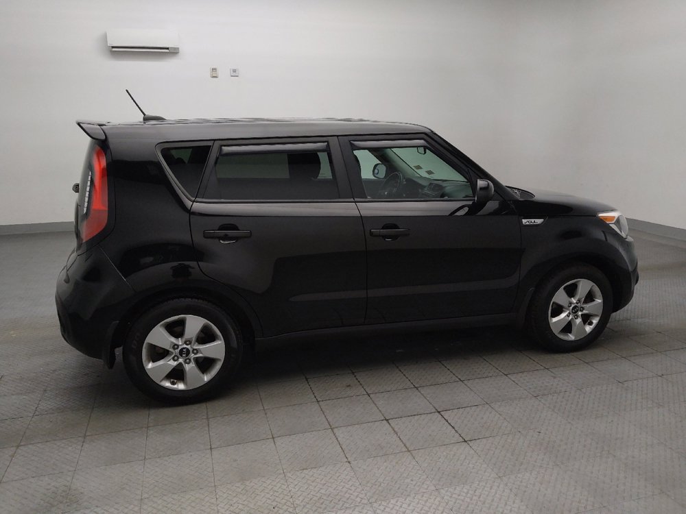Used 2018 Kia Soul w/ Option Group 020 FWD image 10