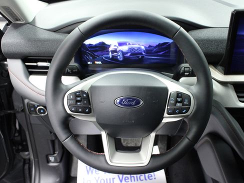 New 2026 Ford Explorer Active w/ Active Comfort Package image 18