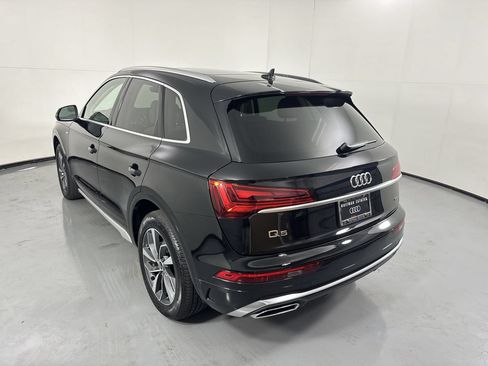 Used 2023 Audi Q5 2.0T Premium Plus w/ Premium Plus Package AWD/4WD image 7